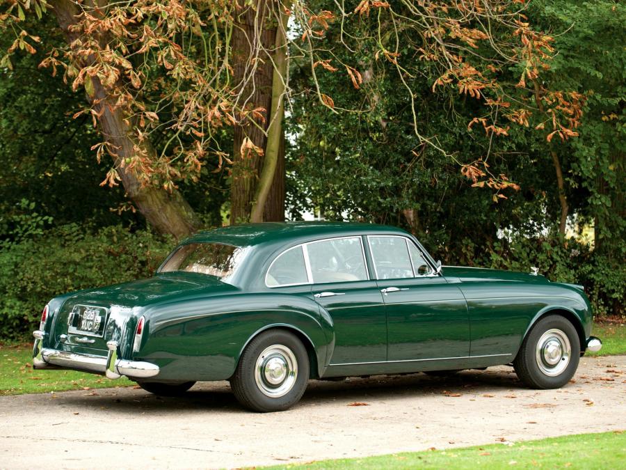  Bentley S2 Continental Flying Spur by Mulliner 1959 года  (фото 7 из 15)